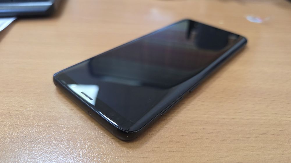 Samsung galaxy S9 + 64 гб , продам
