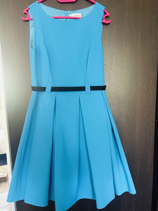 Дамска рокля