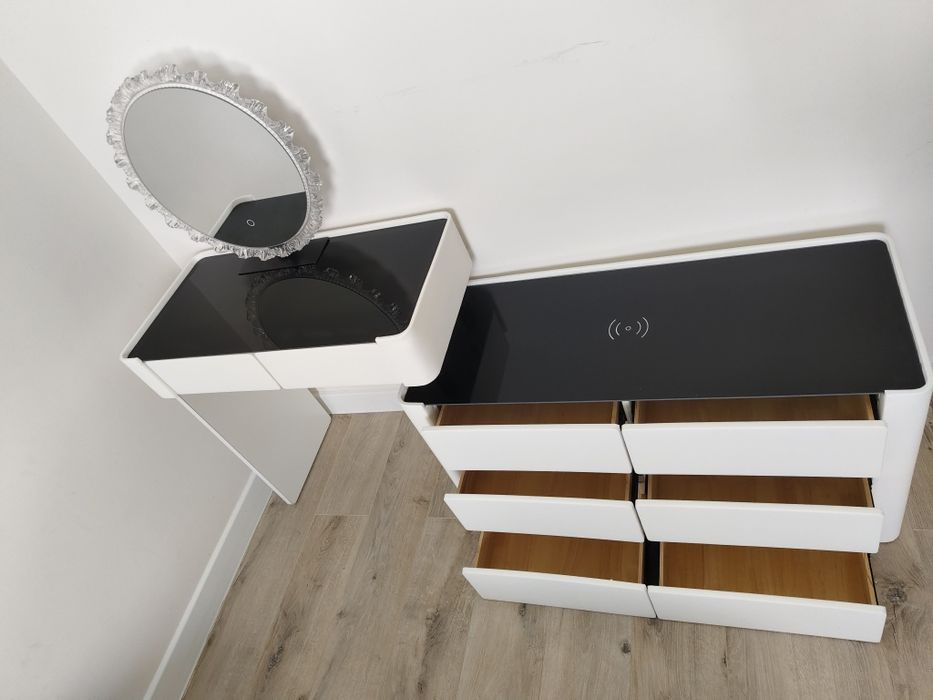 Туалетный столик