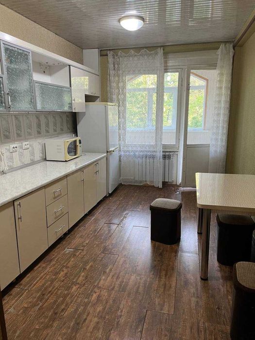 Сдается  2-х комнатная квартира (своя)  в центре города (Magic City)