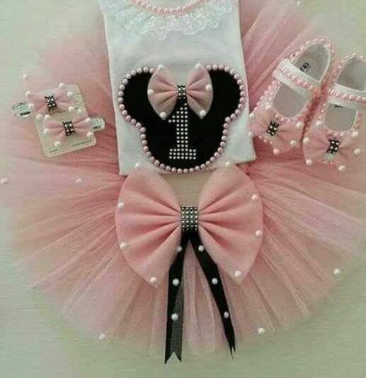 Costumase aniversare