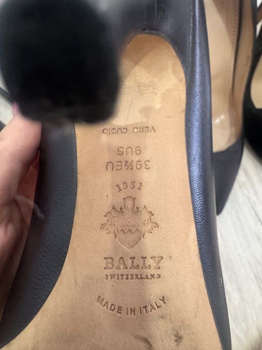 Туфли Mascotte, Bally, Corso Como