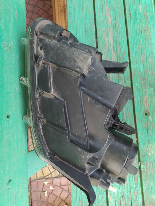 Фар за Дачия втора употреба