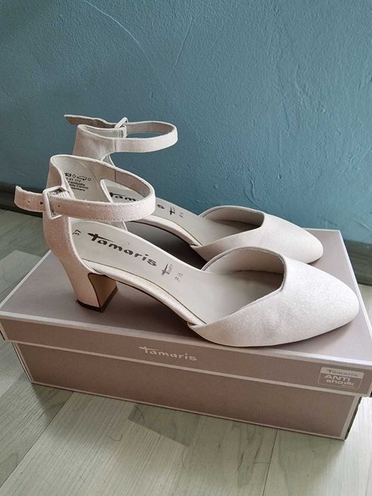 Бели, блестящи, сватбени сандали/ обувки Tamaris WHITE GLAM