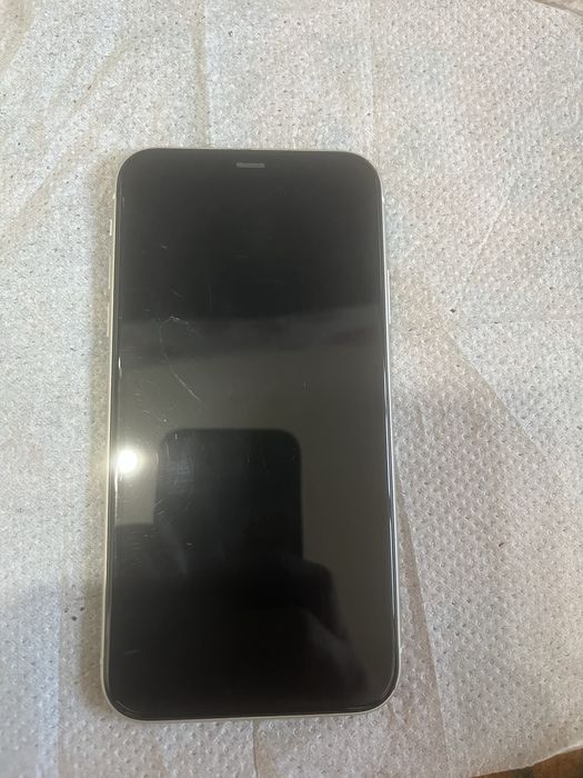 iPhone 11 продается