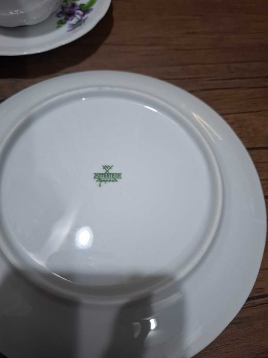 Тройни порцеланови сетове