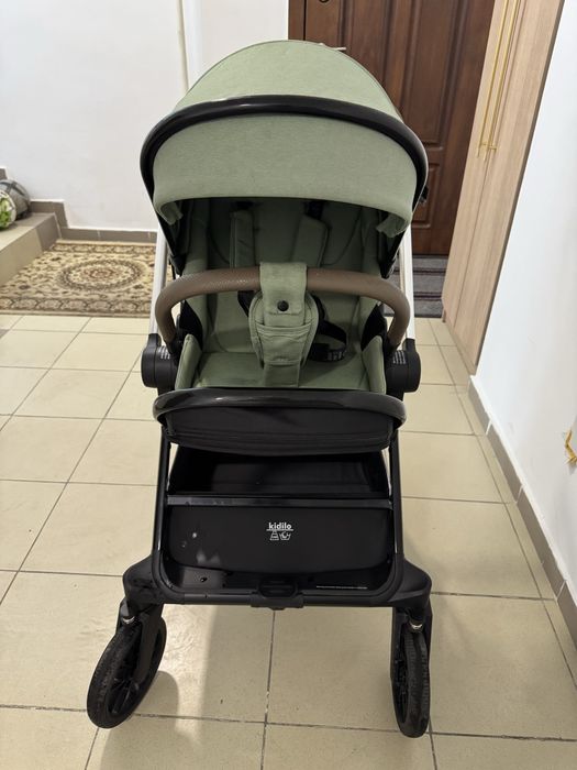 Срочно продам коляску