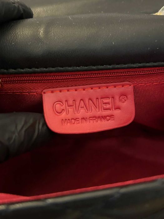 Geantă elegantă neagră tip Chanel, nouă, model matlasat