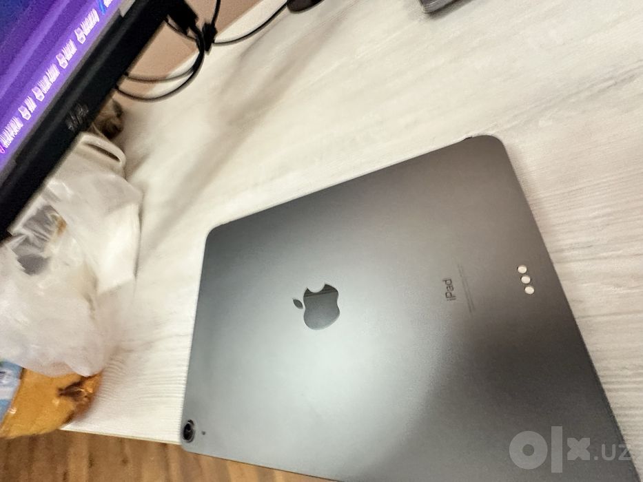 ОРИГИНАЛ!! iPad Air 4 (256GB) Wifi + Pencil 2 gen + Apple Keyboard