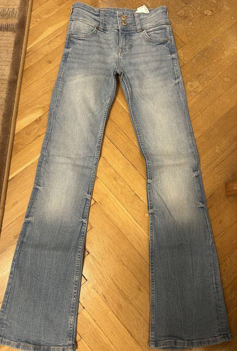 Дънки чарлстон (flared) Bershka