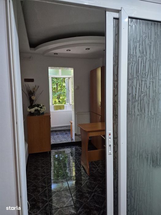 Apartament 2 camere, confort 1 decomandat, Trivale.