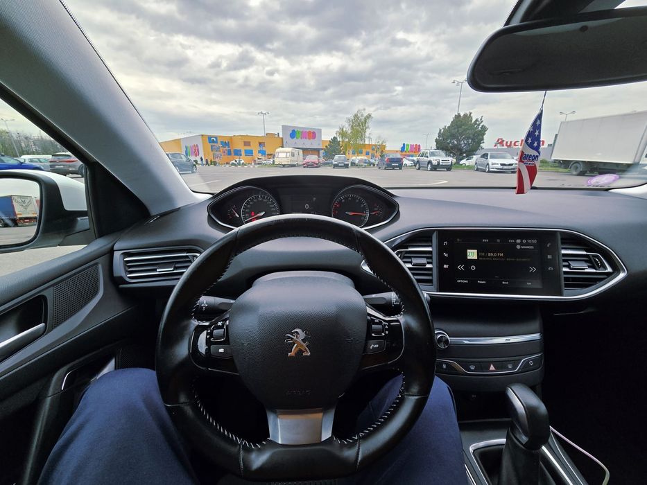 Peugeot 308 1.2 L PureTech Automata