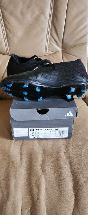 Детски бутонки ADIDAS номер 34.