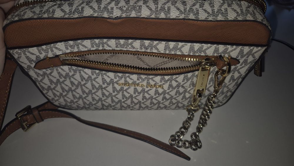 Продам сумку Michael Kors!!