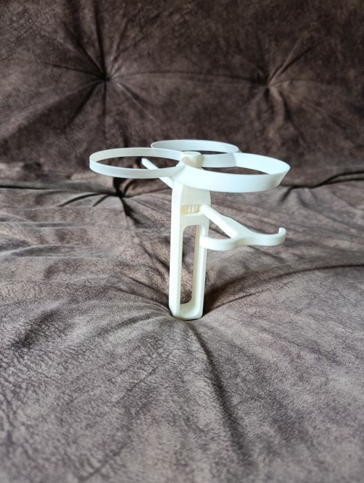 Детская игрушка вертолет