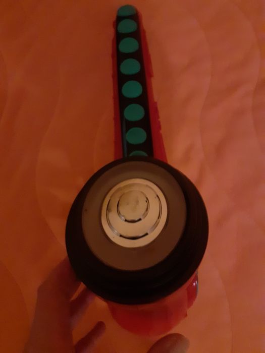 Продавам детски саксофон  в отлично състояние.