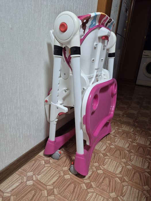 Детский стульчик для кормления б/у