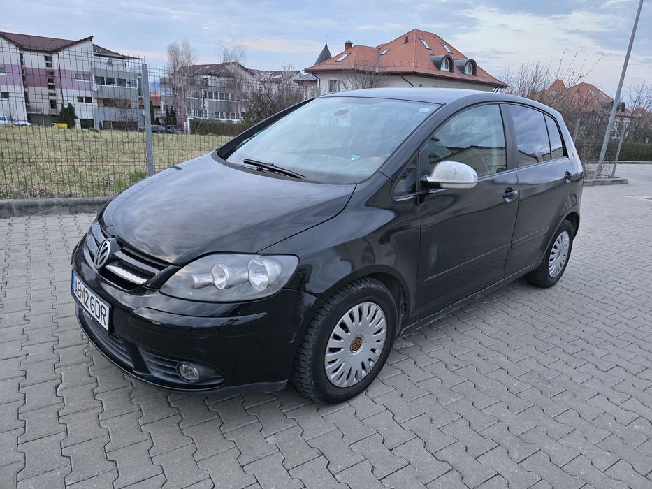 Vand Wolkswagen Golf Plus in stare Perfecta