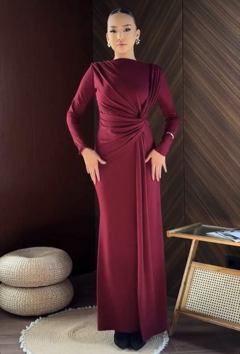 Продам красивое платье вечернее впол