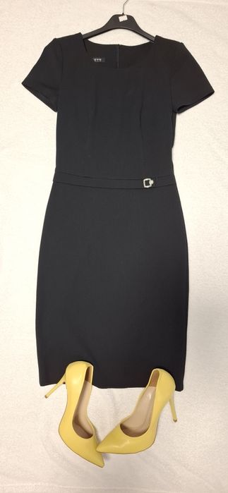 Елегантни дамски рокли