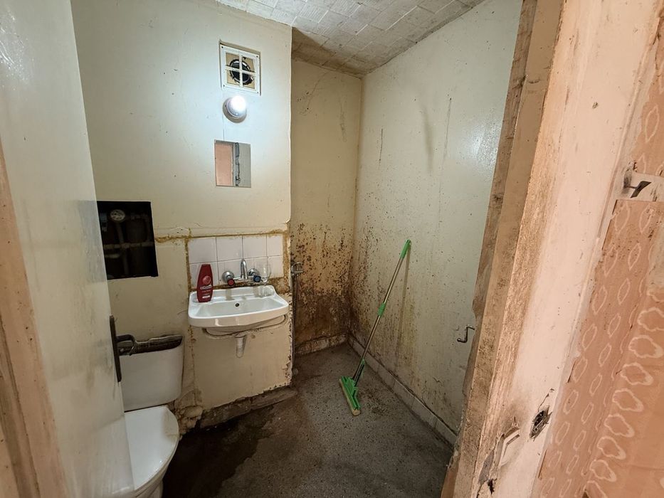 Продава се Двустаен апартамент в София, Дружба 2 - 64 кв.м за 2563 €/кв.м - Снимка #10