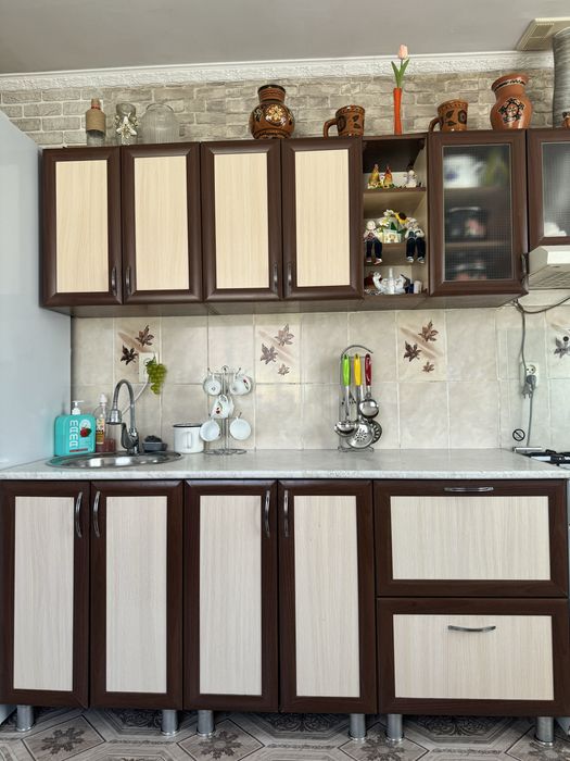 Продам кухнанный гарнитур