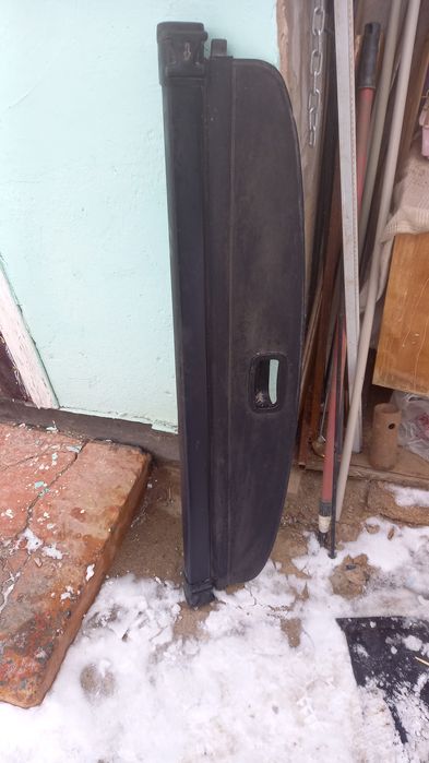 Шторка багажника