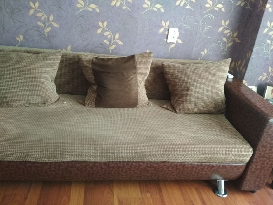 Продам диван б.у в отличном состоянии