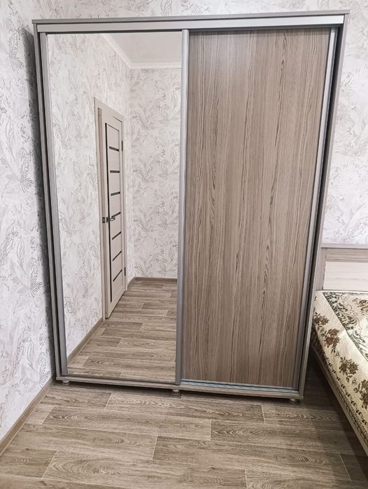 Продам спальный гарнитур