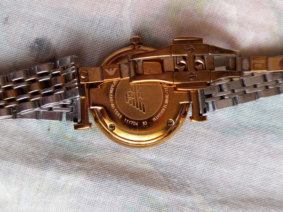 Цесовник Армани оригинален  купено от Германия