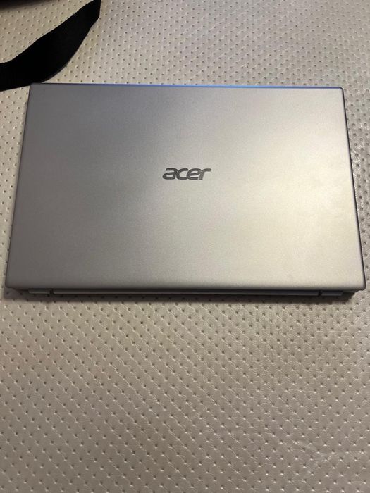 Продам ноутбук ультратонкий