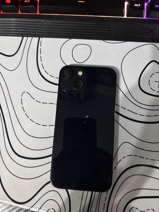 Iphone 13 в хорошем состоянии