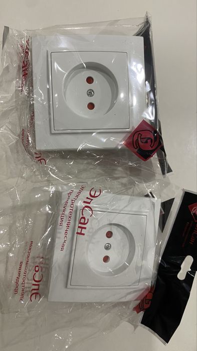 Розетки 2 шт без заземления