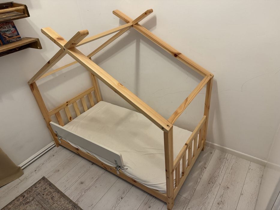 Patut cu saltea si protectie laterala