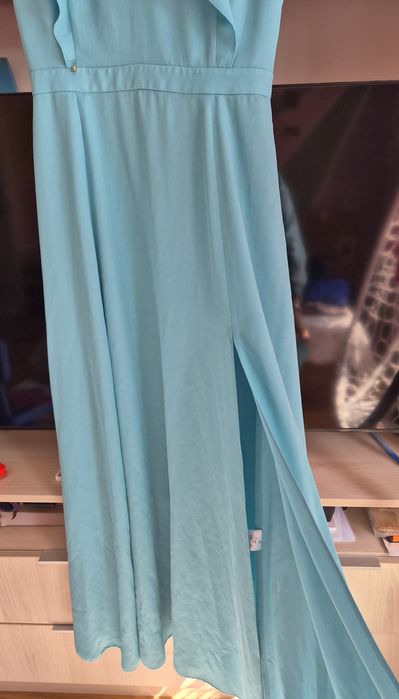Rochie lunga cu crapatura