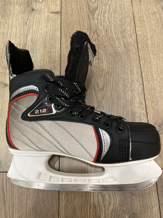 Продам коньки 41 размер