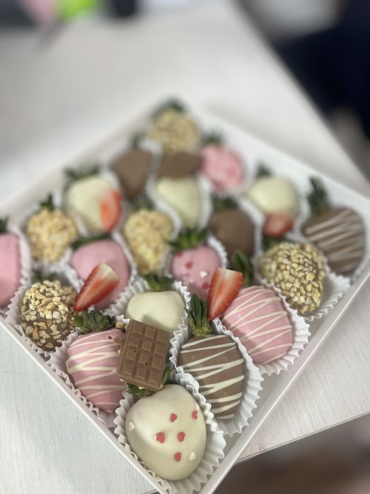 Клубника в шоколаде Алматы
