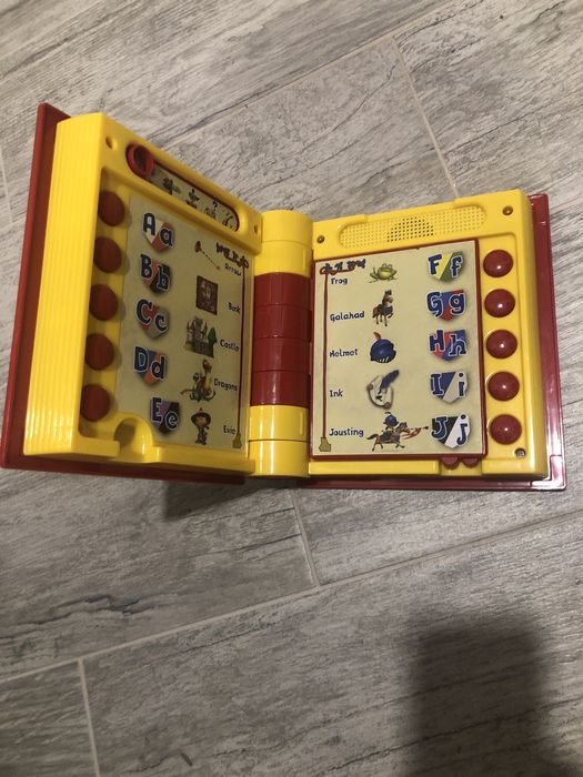 Продавам  детски играчки