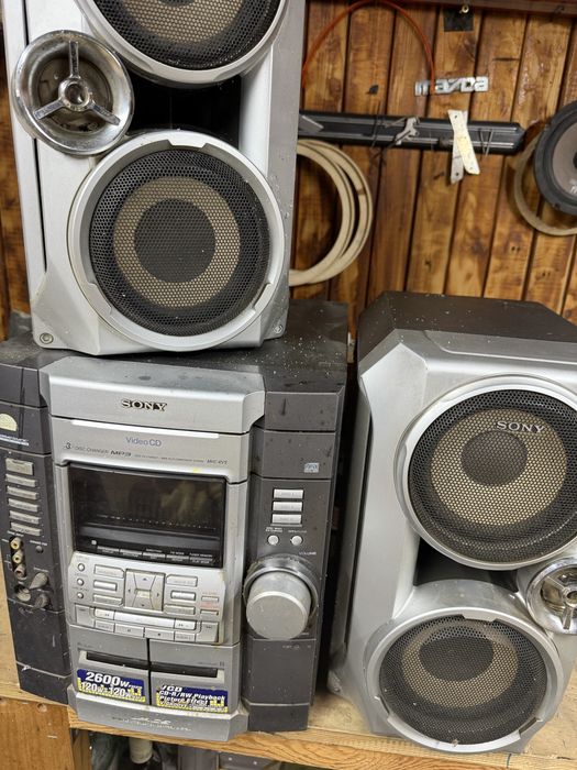 Продам музыкальнай цент рабочий