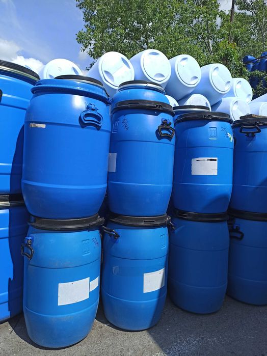 Полиетиленов бидон с вместимост 220 литра