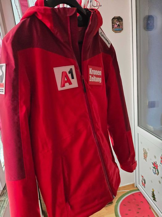 Прадавам оригинално яке