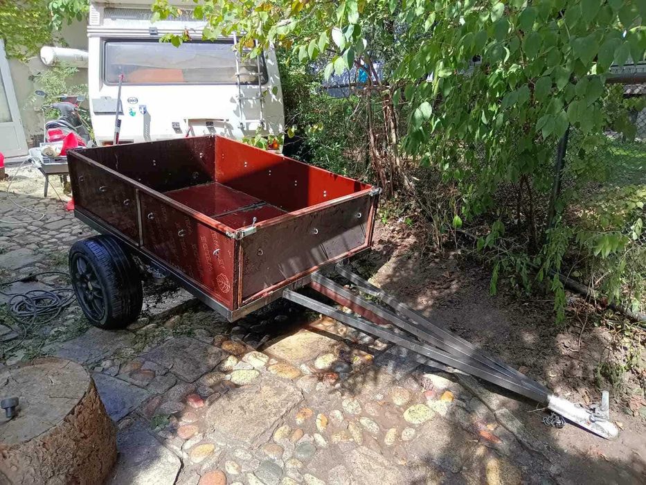 Ремарке за автомобил