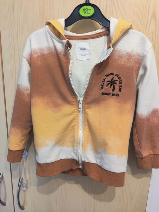 Set 2 perechi de blugi și hanorac 98-104