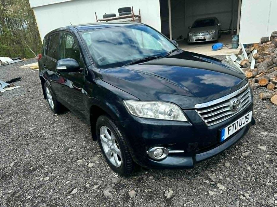 На Части Toyota RAV4, 2. 2 D-4D 150 к. с 4x4, дизел
