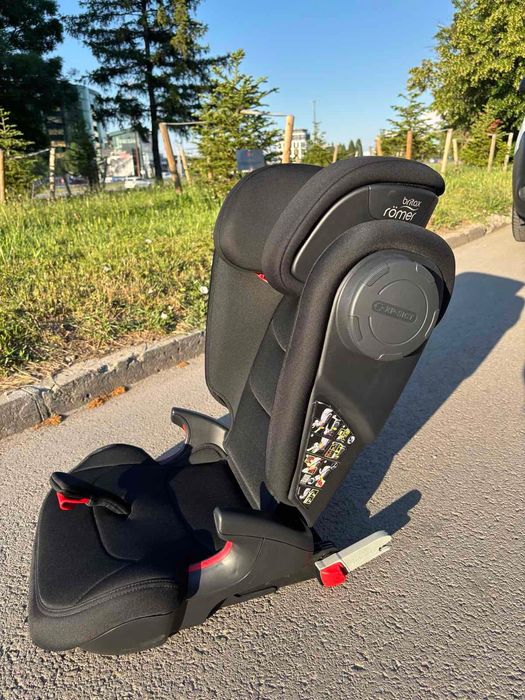 Детска седалка Britax Römer KIDFIX XP-SICT 15–36 кг, ISOFIX – отлично състояние