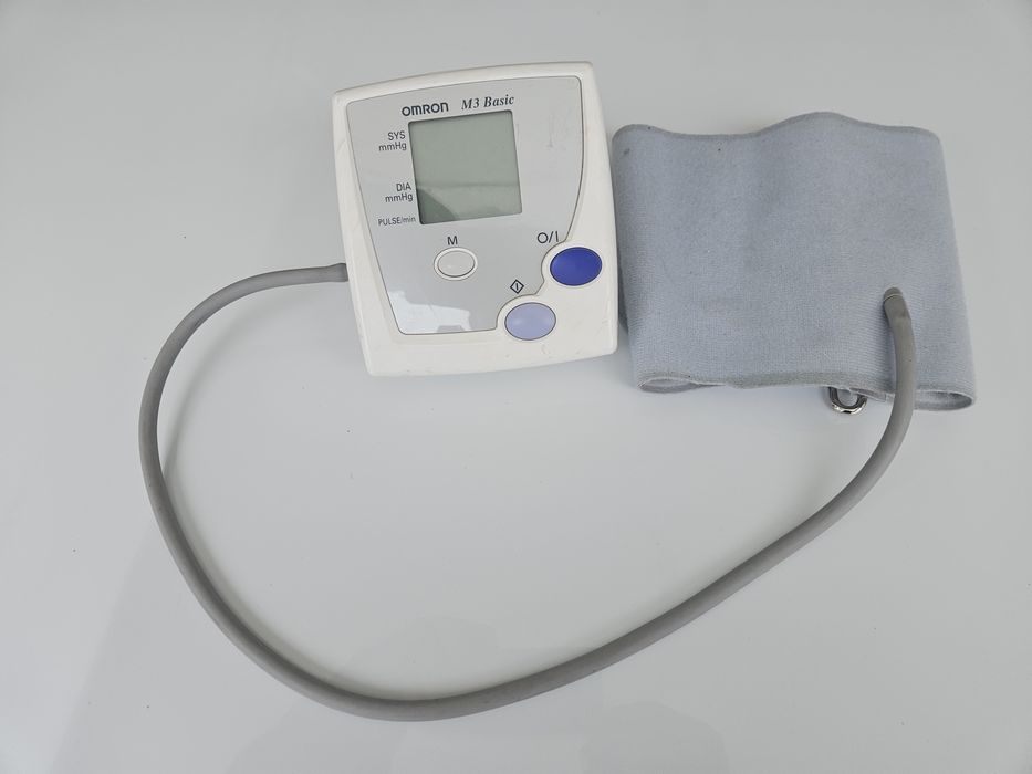 Omron M3 basic апарат за кръвно налягане