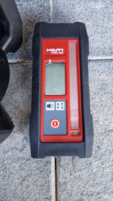 Hilti nivela rotativă din 2023
