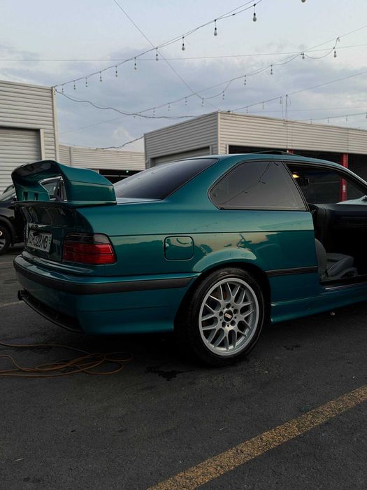 BMW E36 coupe (купе)