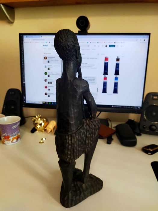 Sculptură veche africană din abanos masiv