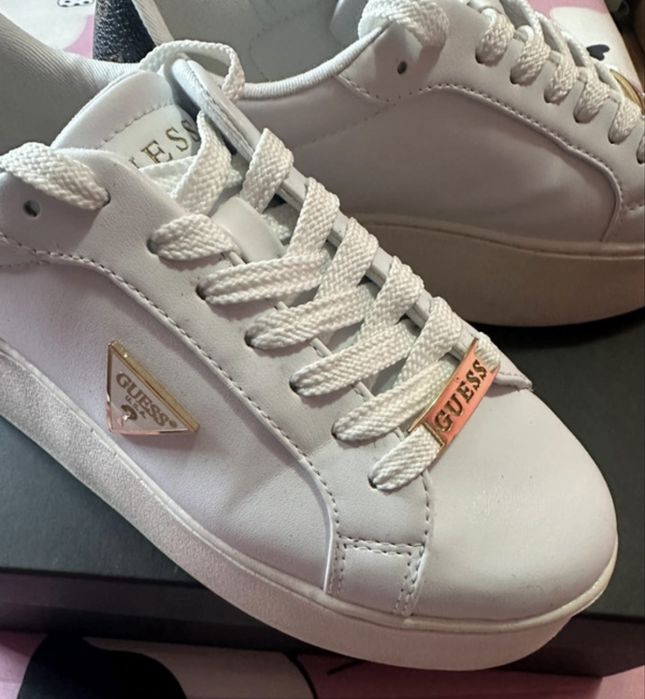 Guess adidasi dama